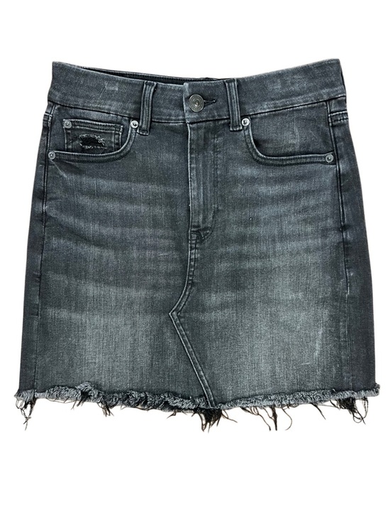 American Eagle Outfitters Dresses & Skirts - American Eagle Curvy High Rise Black Denim Raw Hem Mini Skirt Size 6